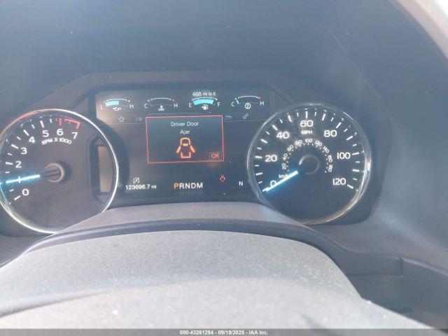 Ford F-150 Lariat Image 7