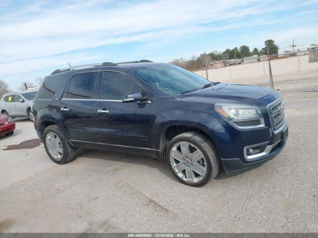 GMC Acadia Image 14