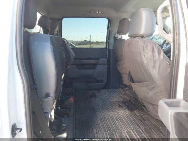 Ford F-350 Xl Image 9