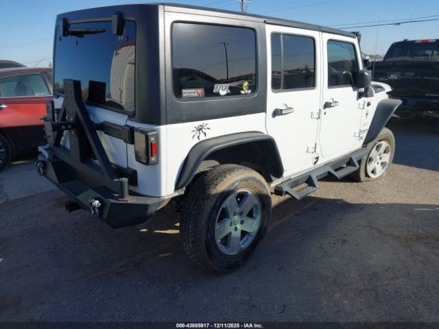 Jeep Wrangler Sahara Image 10