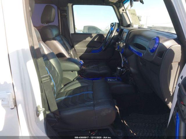 Jeep Wrangler Sahara Image 7