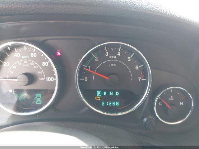 Jeep Wrangler Sahara Image 16