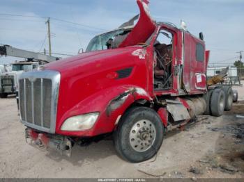  Salvage Peterbilt 587