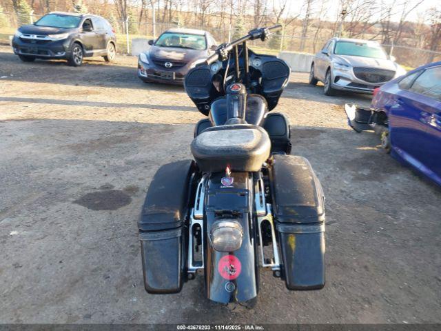 Harley-Davidson Fltrk Image 2