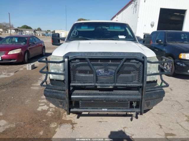 Ford F-250 Xl Image 16