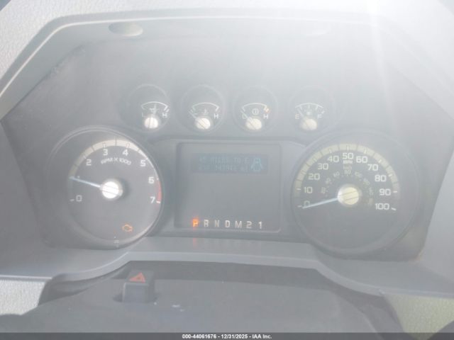 Ford F-250 Xl Image 12