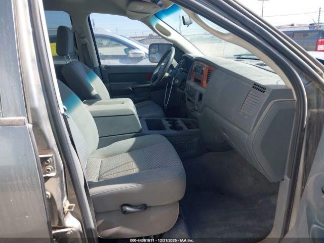 Dodge Ram 2500 Image 3