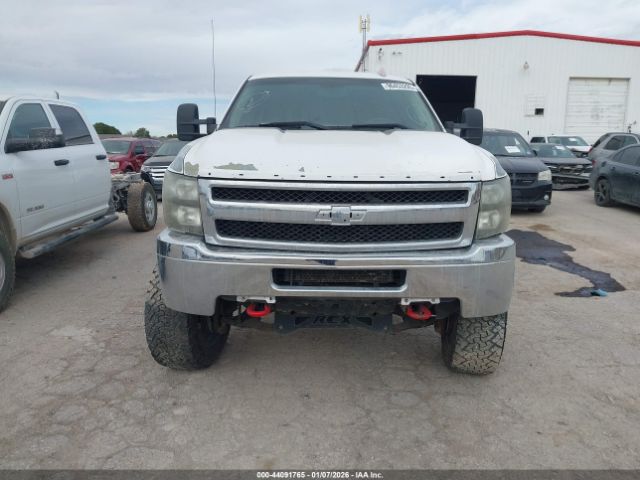 Chevrolet Silverado 2500 Lt Image 9