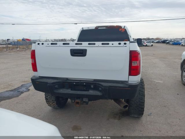 Chevrolet Silverado 2500 Lt Image 11